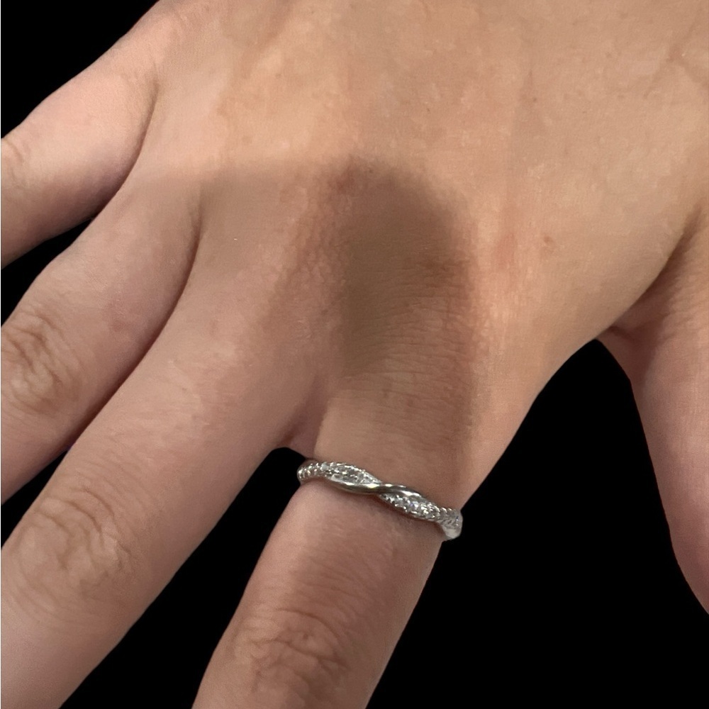 Gemstone Infinity Band Ring SS925